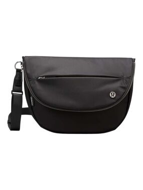 Lululemon | All Night Festival Bag 5L
Black / Silver